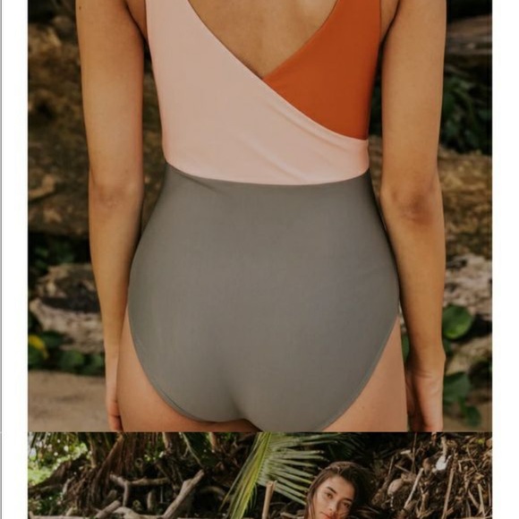 Roolee xs swim suite new - Picture 3 of 4